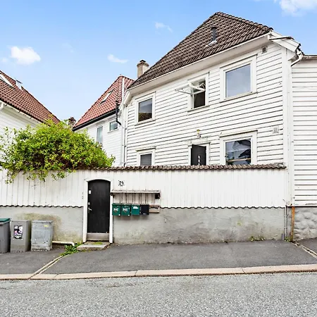 Daire Modern And Spacious Apt In Historic Area Of *